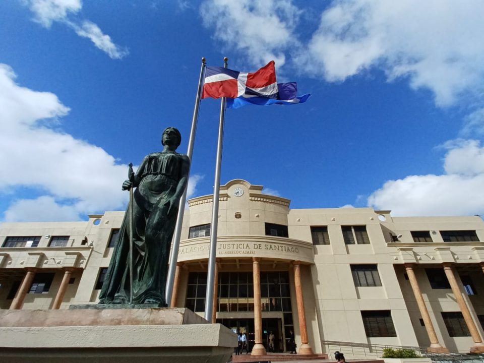 15 y 30 Años De Prisión A Hombres Traficaban Drogas En Santiago