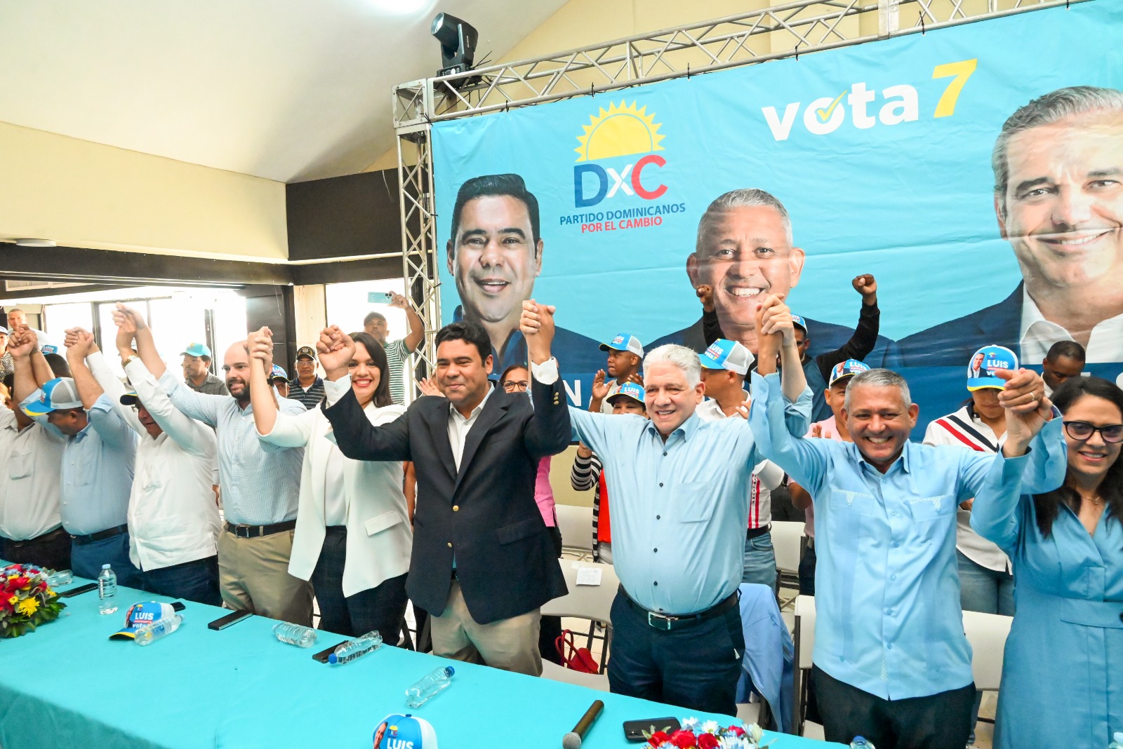 Excandidato Alcaldía De Higüey Se Juramenta En DxC