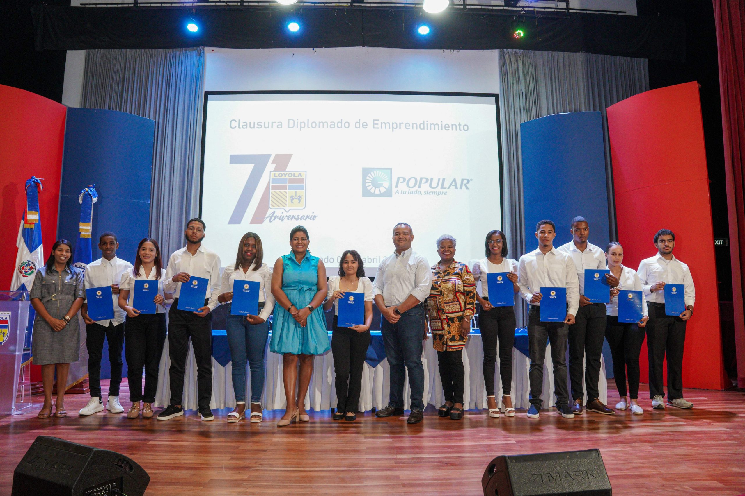 Banco Popular junto al Loyola concluyen Diplomado de Emprendimiento