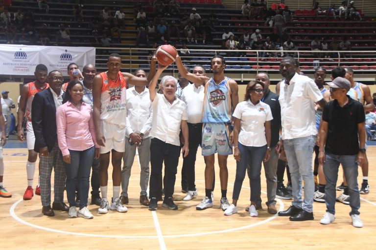 Caminantes Debutan Con Triunfo Frente A Trenes En Inicio TBS Provincia de Santo Domingo