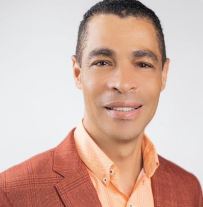 Junior Pérez Renunucia A La Fuerza Del Pueblo