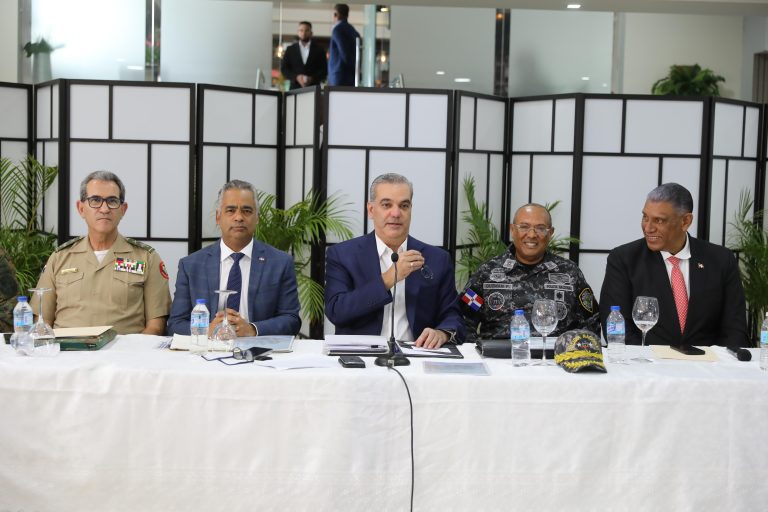 Abinader Encabeza Reunión Plan Seguridad Ciudadana