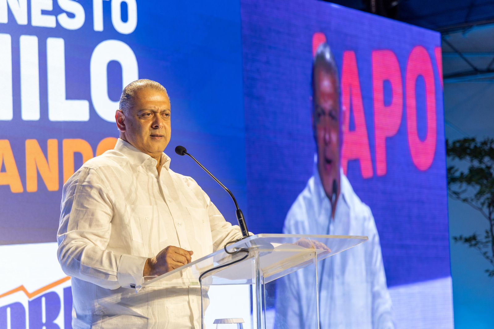 Movimiento Récord Luis 24 Encabezado Por Luis Ernesto Camilo Respalda Candidatura De Luis Abinader