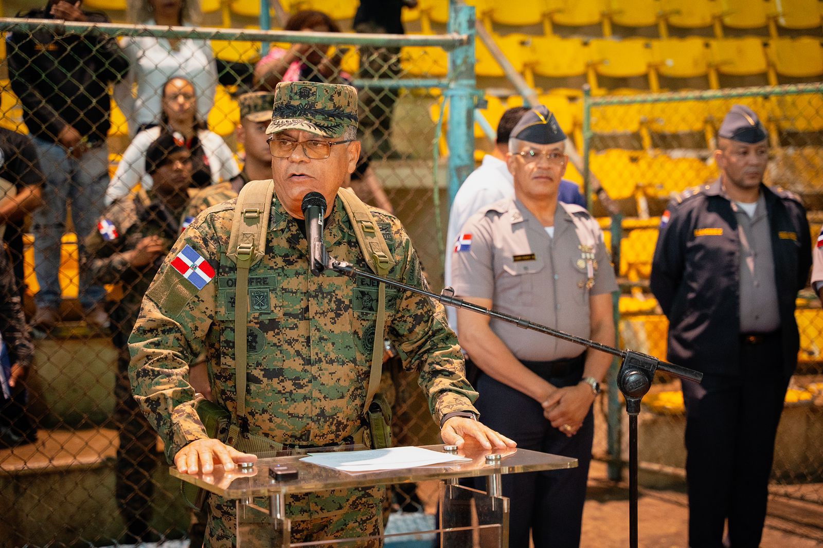 El Batallón de Policía Militar del Ejército Emprende Operaciones para Reforzar la Seguridad Ciudadana