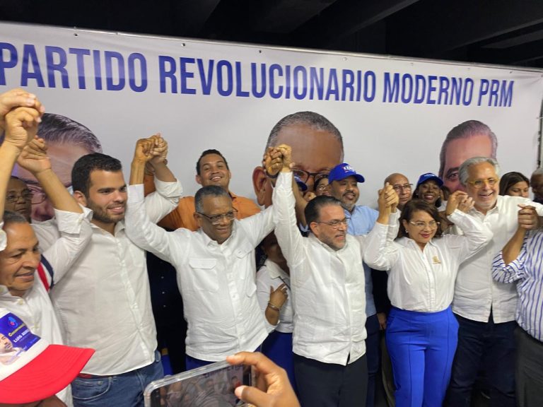 Venancio Alcántara apoya las candidaturas Guillermo Moreno al senado Vicente Sánchez para diputado DN