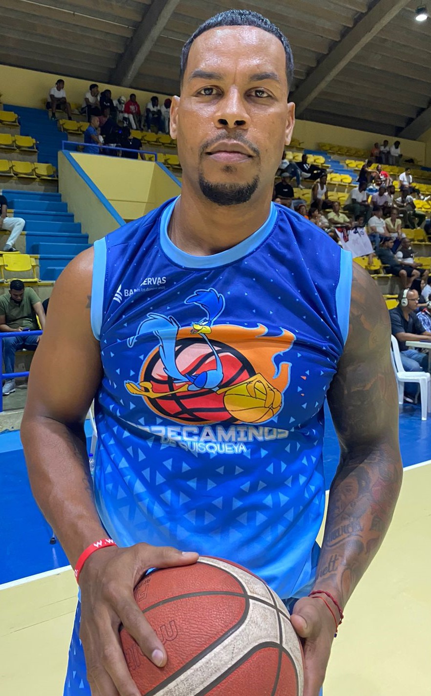 Quisqueya y Retiro 23 triunfan inicio semifinal TBS SPM