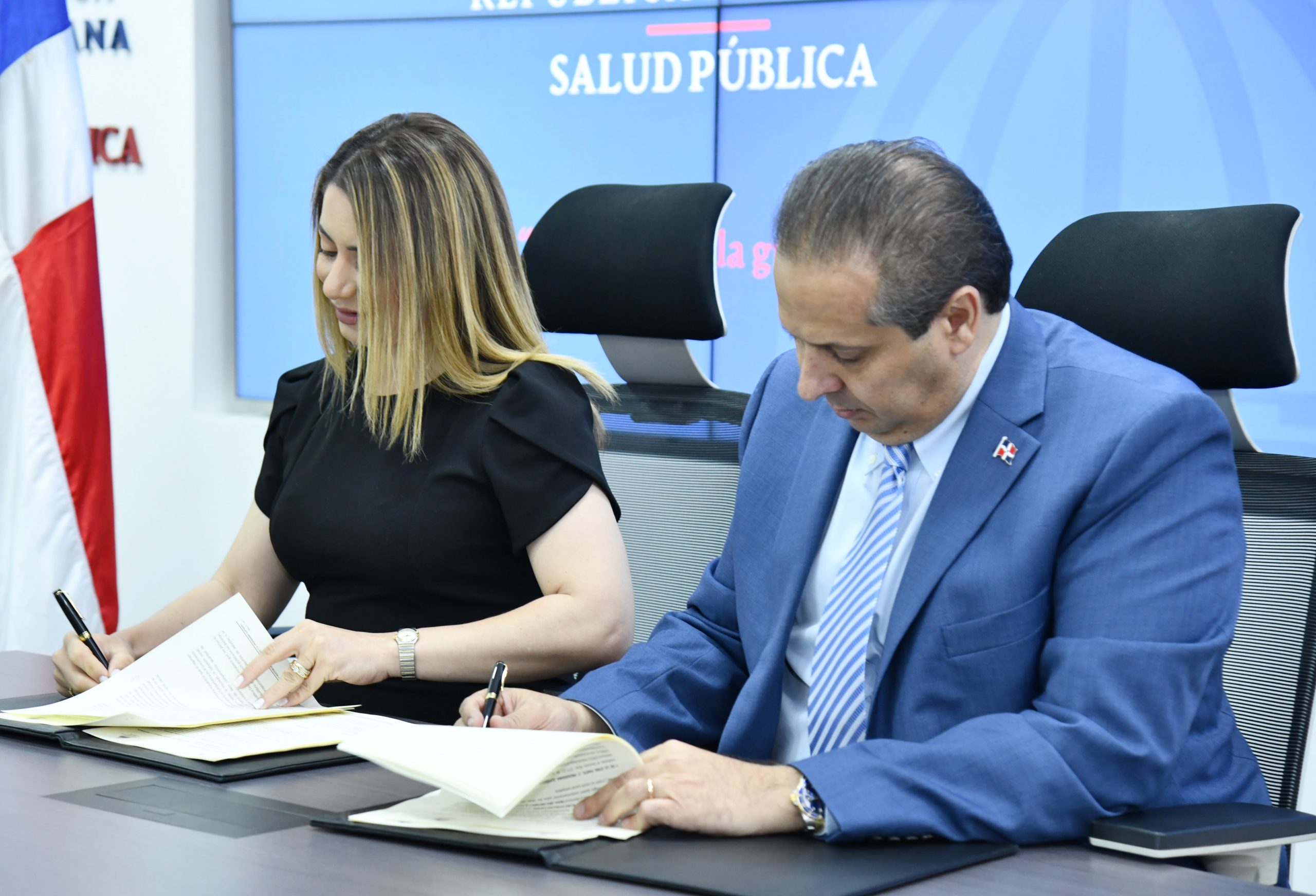 MISPAS y Programa Supérate Firman Convenio para Fortalecer la Atención a Familias Vulnerables