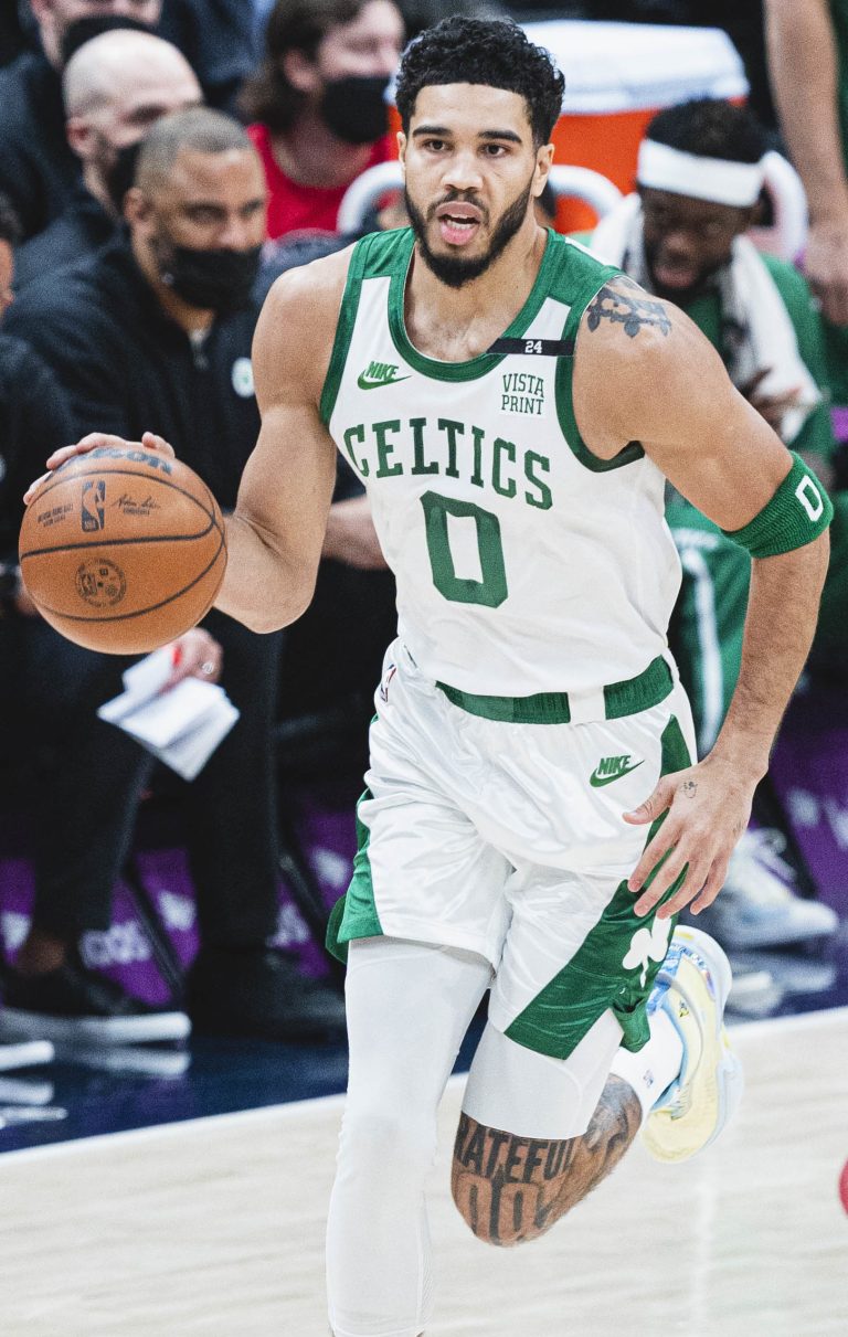 Boston Celtics vence a Raptors en prórroga con épico triple de Jayson Tatum