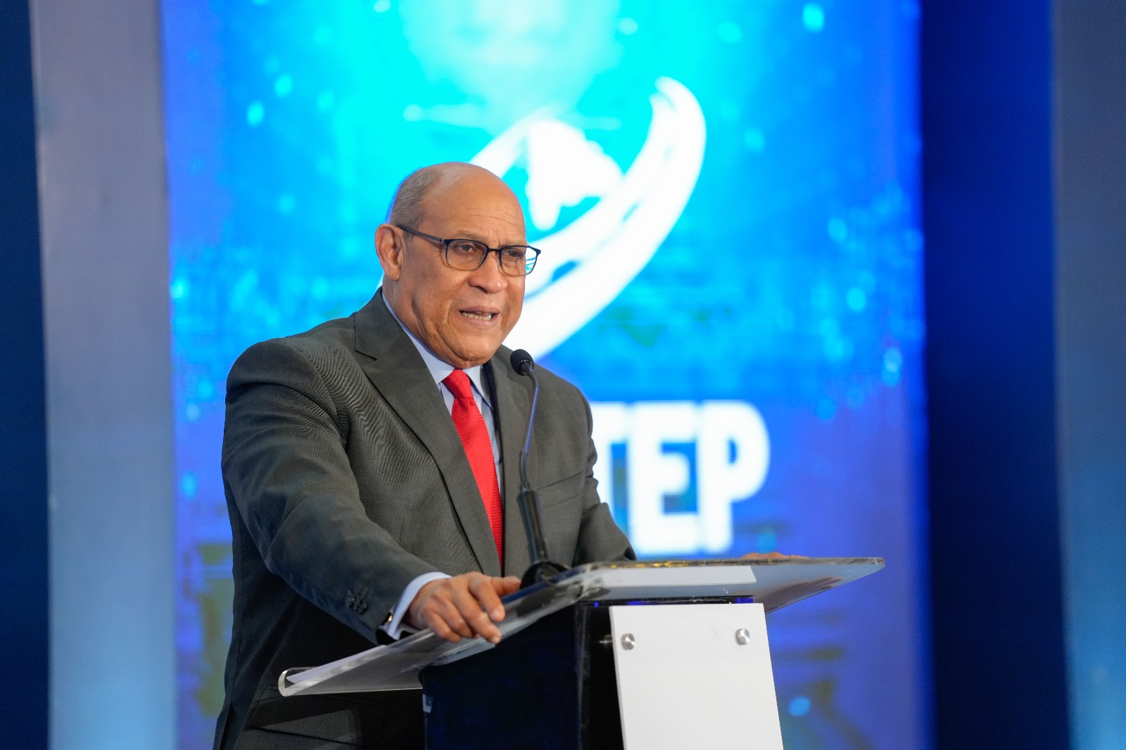 Evaluación de competencias laborales eleva la calidad de los técnicos graduados del INFOTEP, según afirman