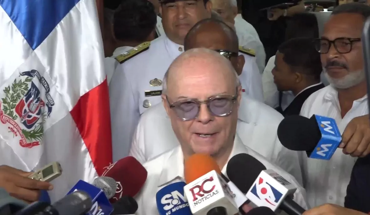 Hipólito Mejía añade toque de humor en las elecciones