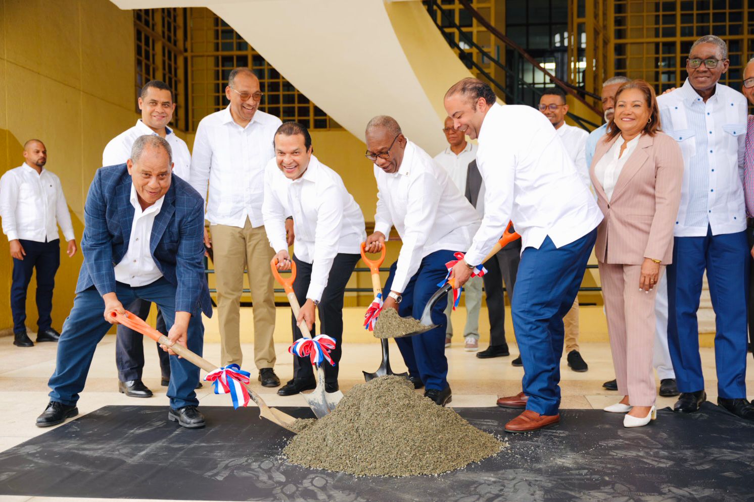 Polideportivo Tony Barreiro será remozado mediante un acuerdo de UASD y Banreservas