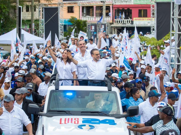 Abinader y el PRM cerrarán campaña con 32 caravanas simultáneas