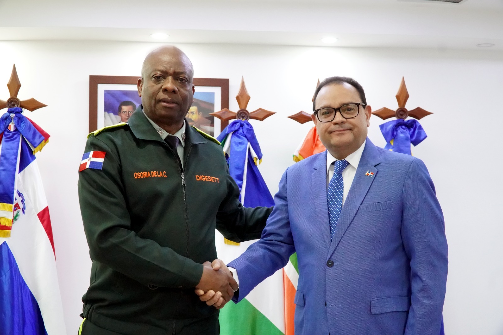 DIGESETT y EDEESTE se unen para fortalecer la seguridad en las vías