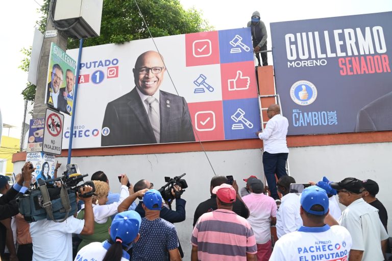 Alfredo Pacheco inicia el retiro de su propaganda política tras victoria electoral