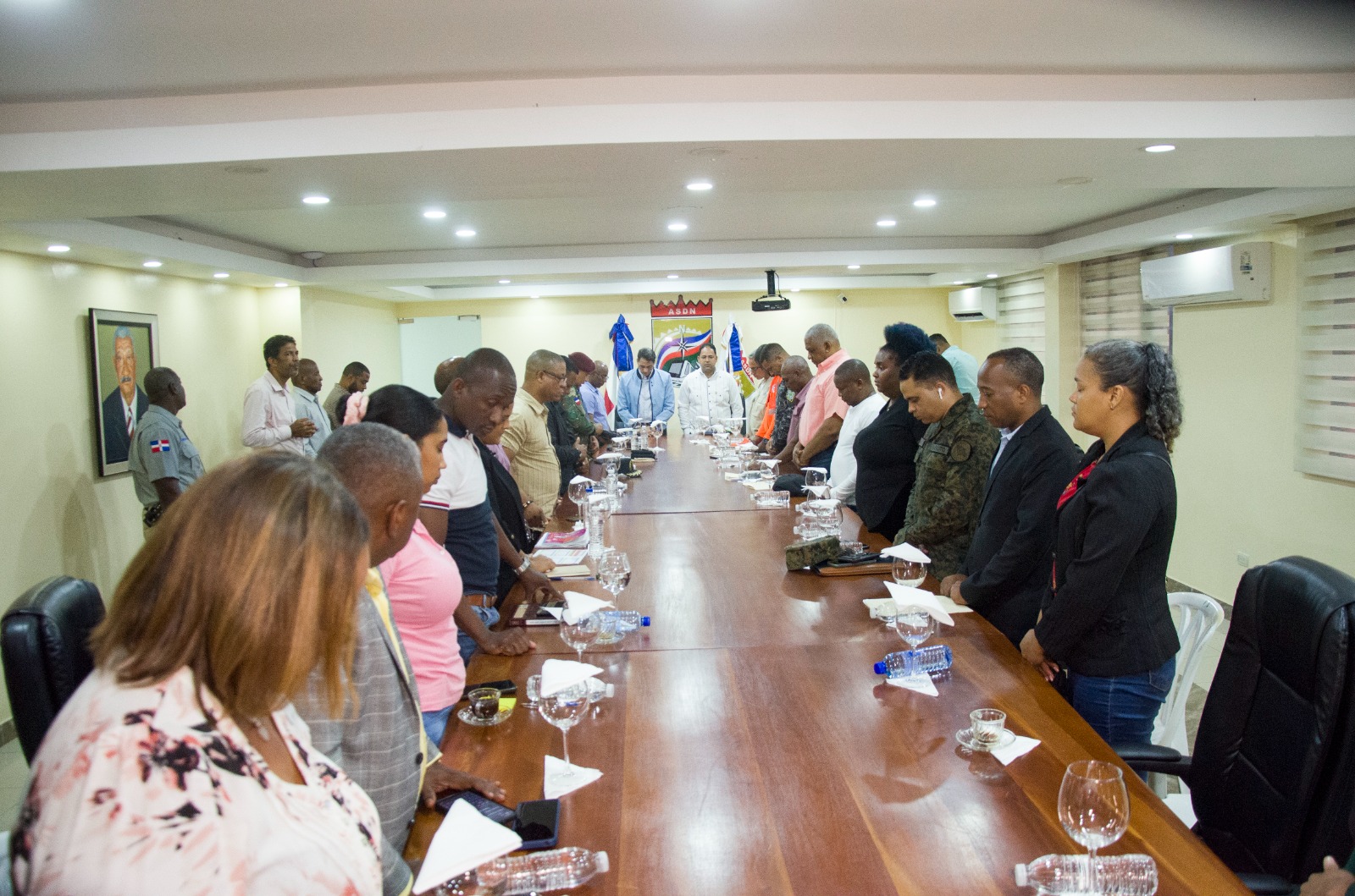 ASDN Declara Sesión Permanente y Organiza Mesa de Trabajo ante Vaguada en el País