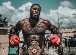 Cartelera Boxística en el Gimnasio Pina Acevedo