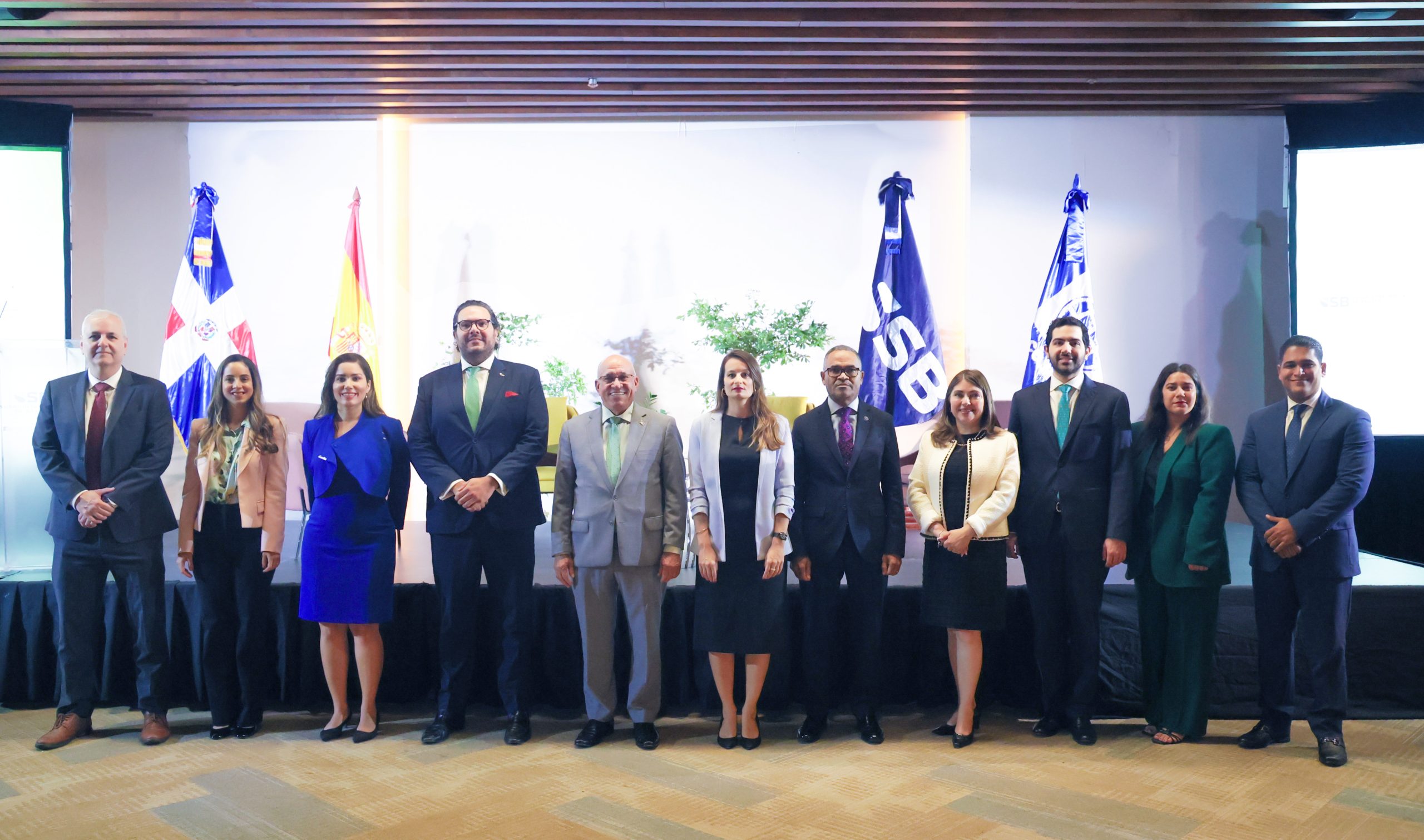 SB llama a entidades financieras a plan piloto de finanzas verdes