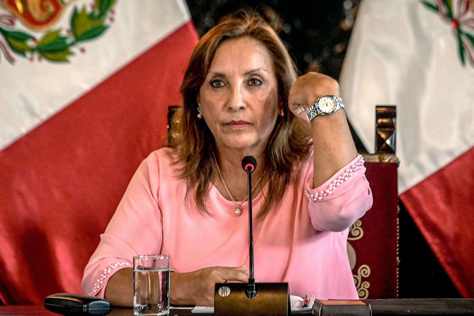 Denuncia constitucional contra la presidenta Dina Boluarte por cohecho en el 'Rolexgate' desata controversia en el Congreso de Perú
