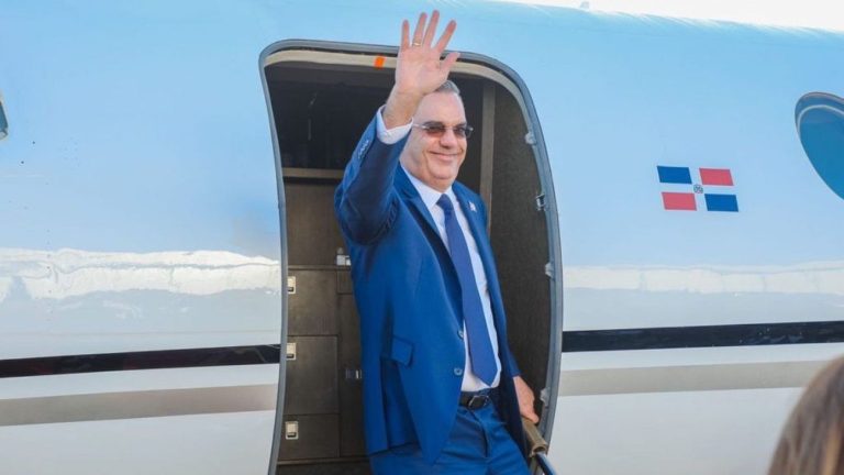 El presidente Abinader regresa al país tras una semana en Europa