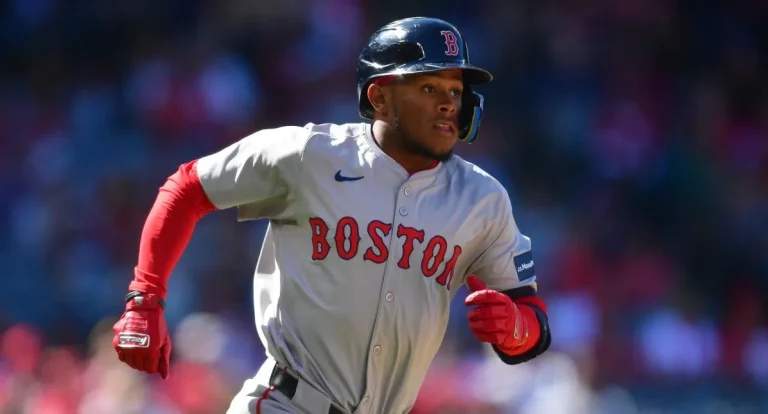 Los Medias Rojas de Boston superan a los Azulejos de Toronto en un emocionante duelo
