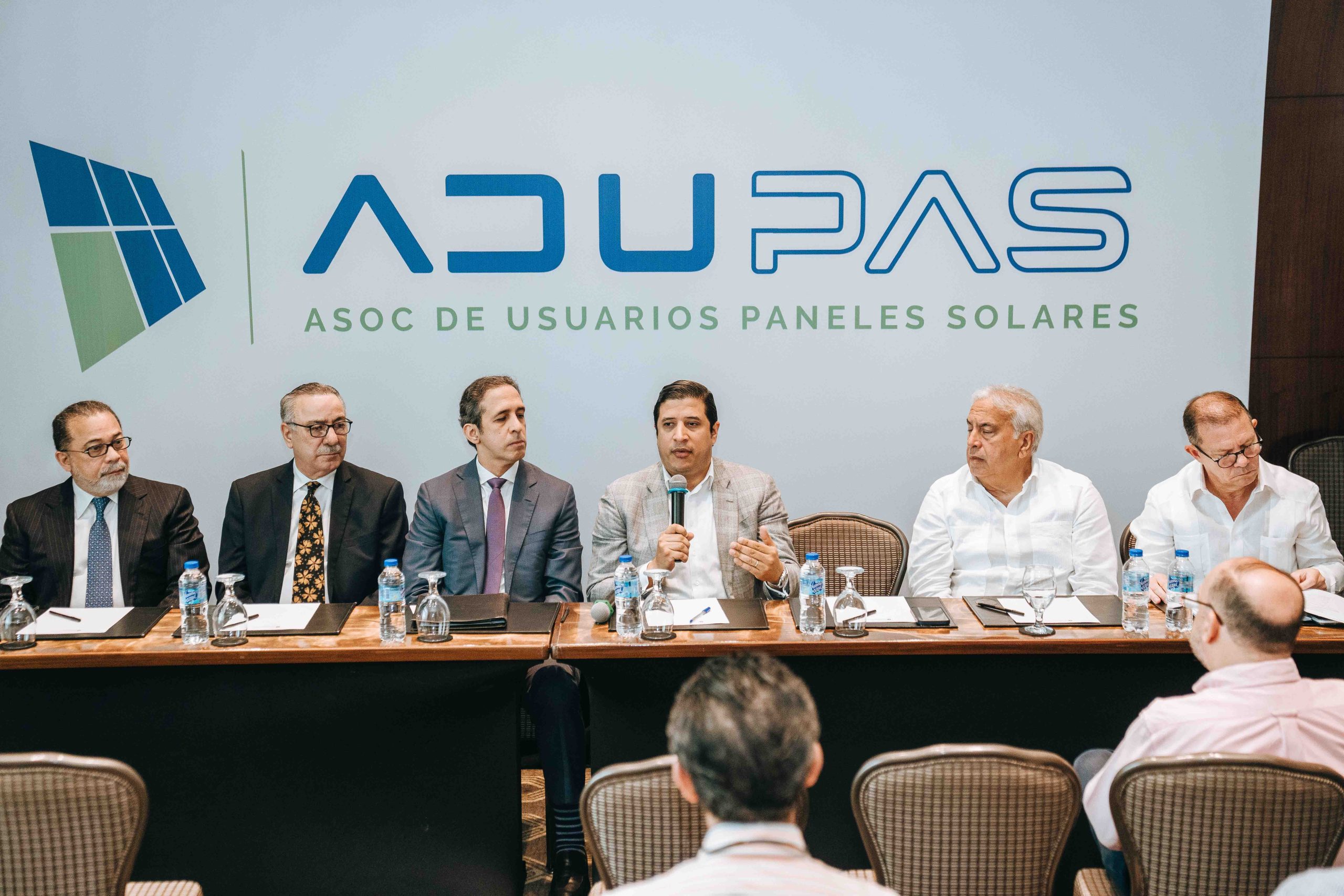 Anuncian la creación de la Asociación de Usuarios de Paneles Solares de República Dominicana (ADUPAS)