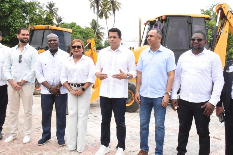 Turismo Refuerza Guayacanes: Continúa Intervención para Mejorar el Destino