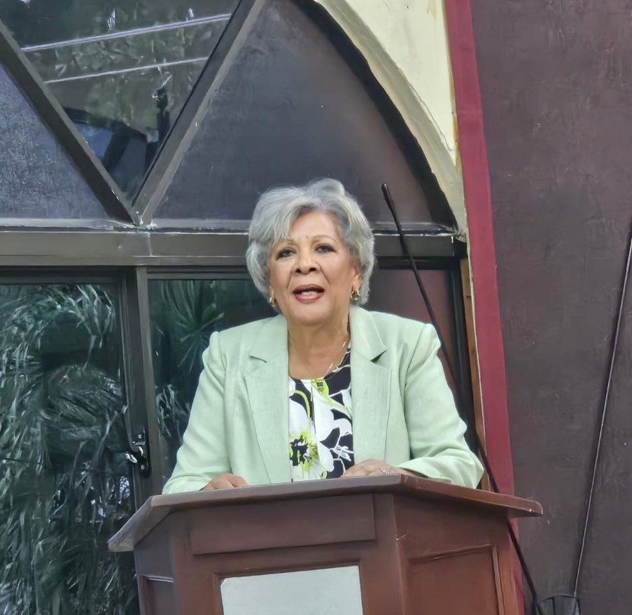 Ingeniera Margarita Franco Llama a Egresados de Europa del Este a Servir a las Necesidades Sociales