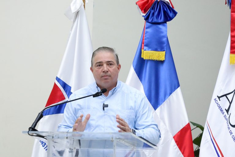 Reforma a Ley de Aviación Civil de RD alinea estándares con OACI y FAA, afirma Héctor Porcella