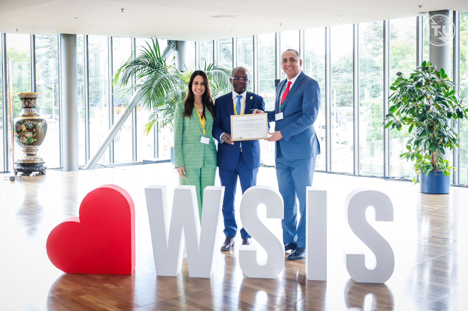 Proyecto "Canasta Digital Social" del INDOTEL Recibe Premio Internacional Patrocinado por Organización de la ONU