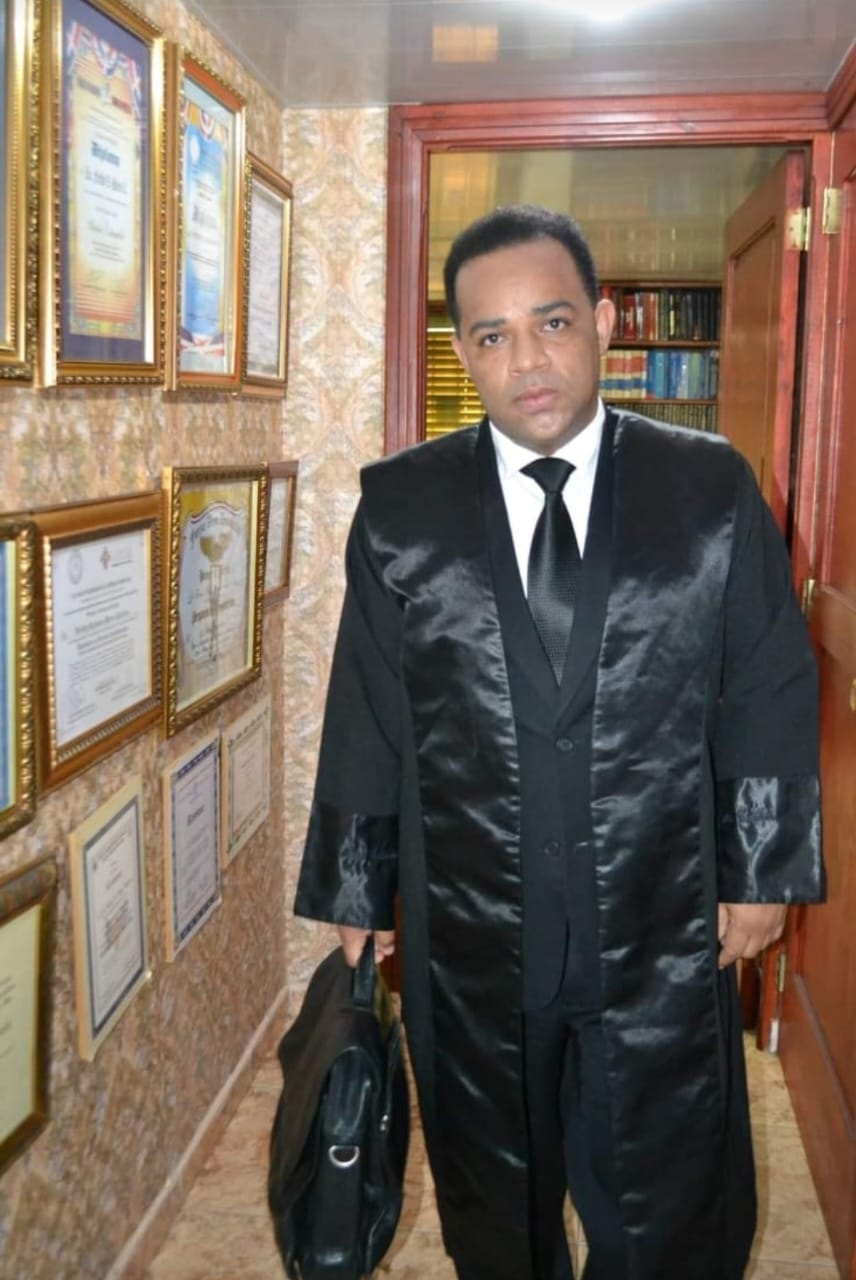 Asaltantes sucursal Banco Popular enfrentarían condena de 20 a 30 años, según experto jurista