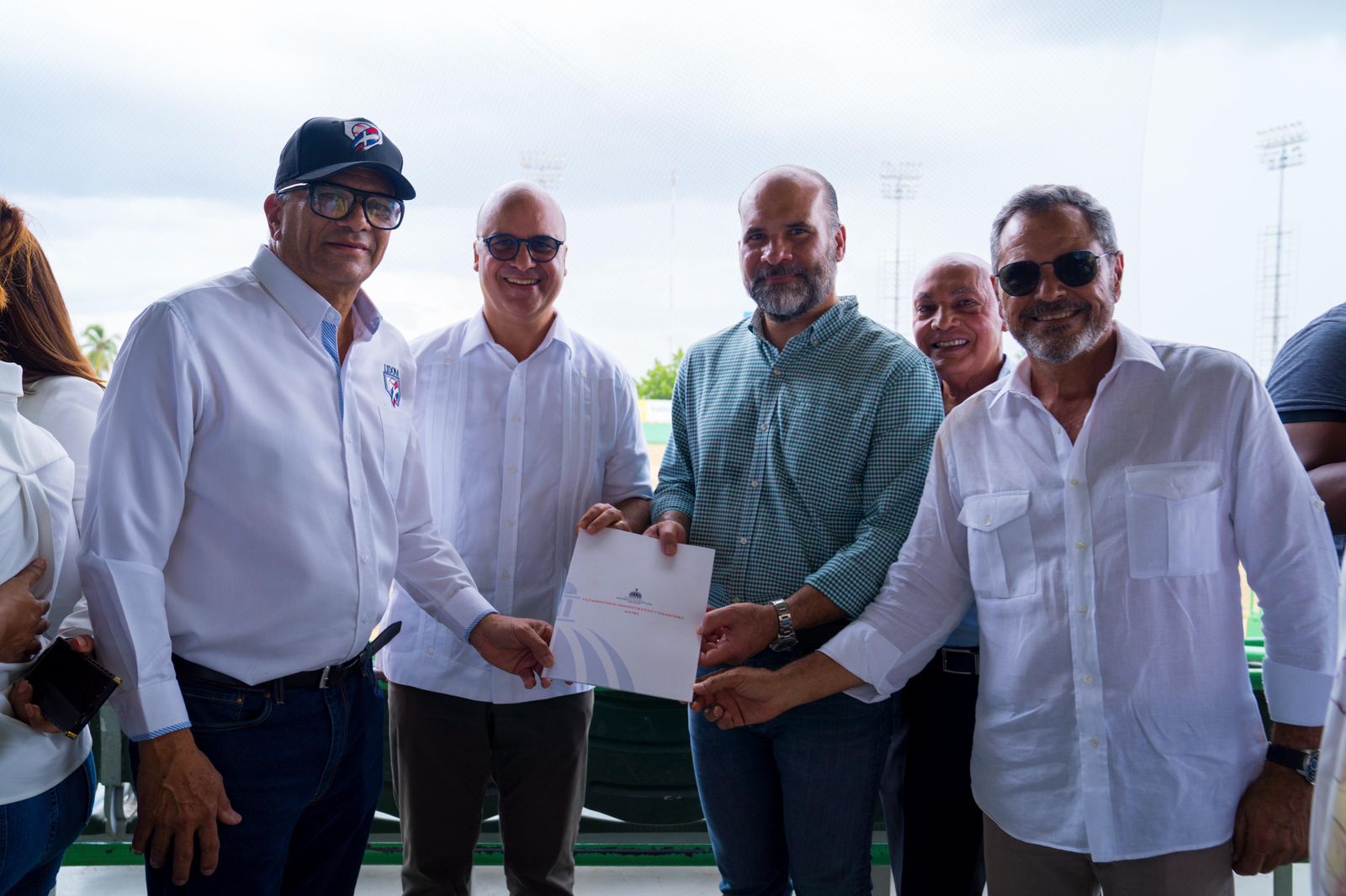 Gobierno Dominicano destina RD$84 millones para remodelar el Estadio Tetelo Vargas y apoya proyectos en San Pedro de Macorís