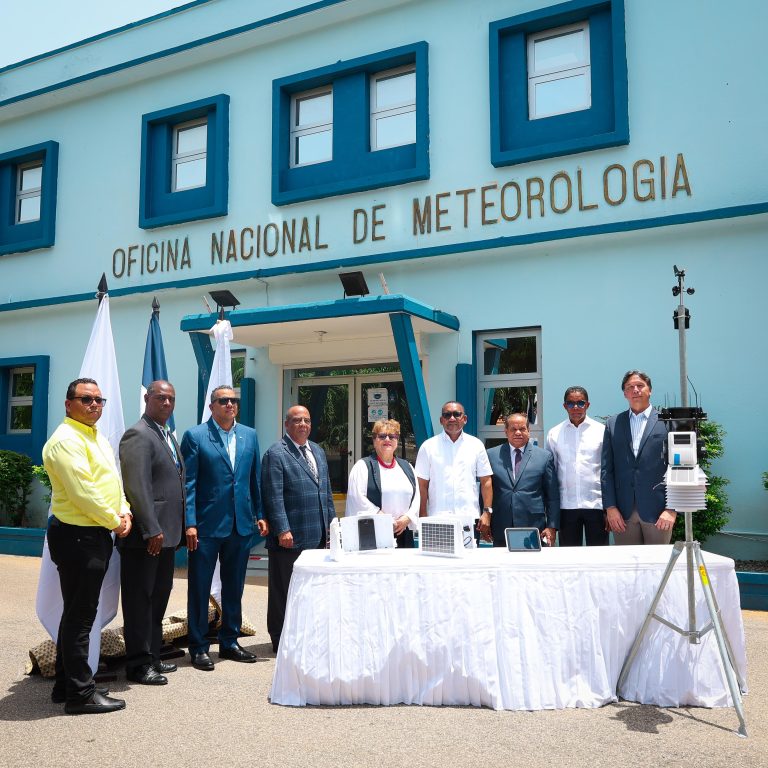 DA dona equipo a Onamet para facilitar rescates en helipuerto Parque Nacional José Armando Bermúdez