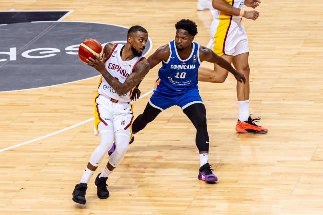 España derrota a República Dominicana en emocionante partido amistoso en Alicante antes del Repechaje Olímpico
