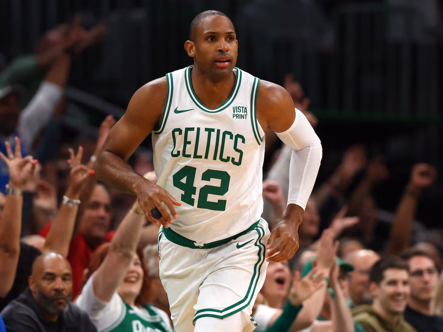 Celtics a un paso de coronarse en NBA