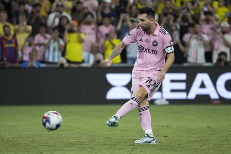 Messi anota su gol número 12