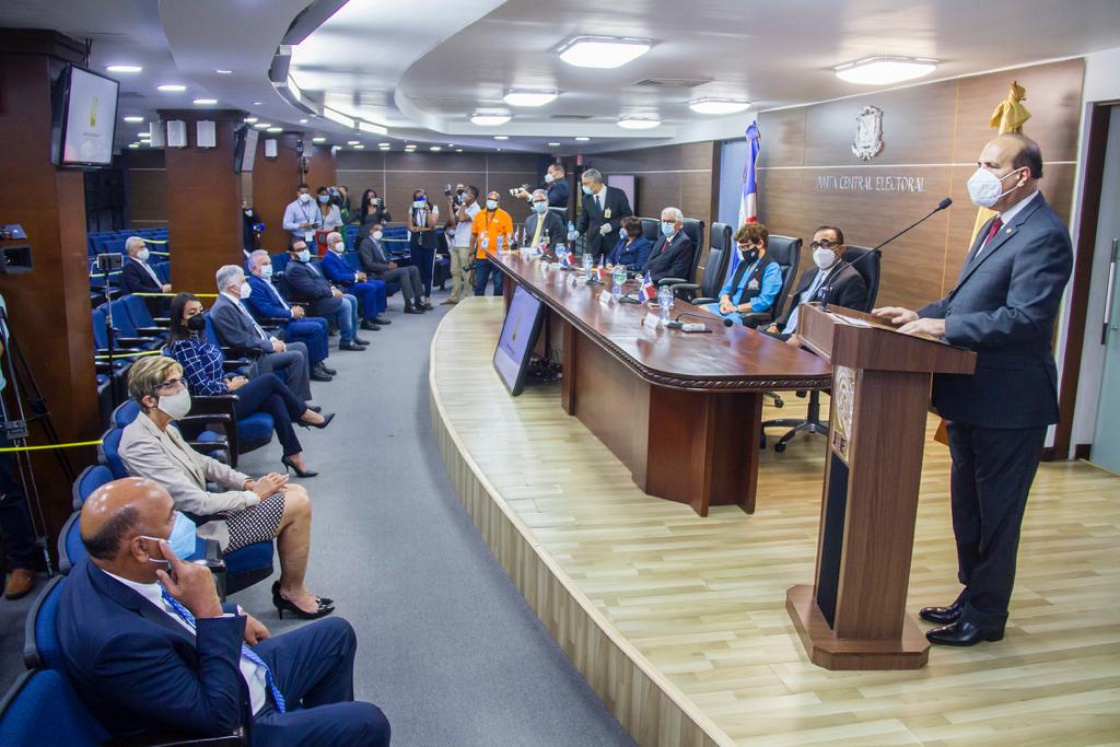 Senado escogerá nuevo pleno de la JCE entre mediados de octubre y noviembre