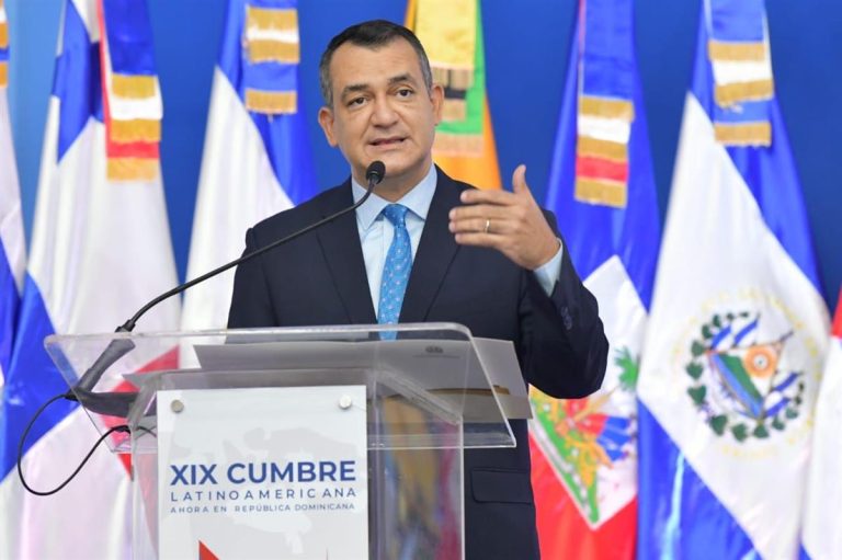 Renovación de Cédulas de Identidad y Electoral en República Dominicana: Proceso y Especificaciones