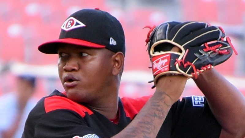 Intercambio de lanzadores entre Leones y Águilas en la LIDOM