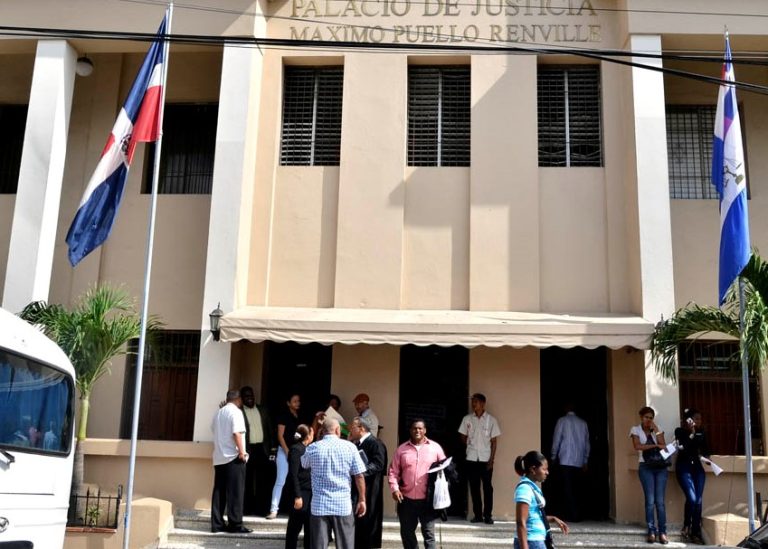 Tribunal condena a 10 años de prisión a hombre por asalto en San Cristóbal