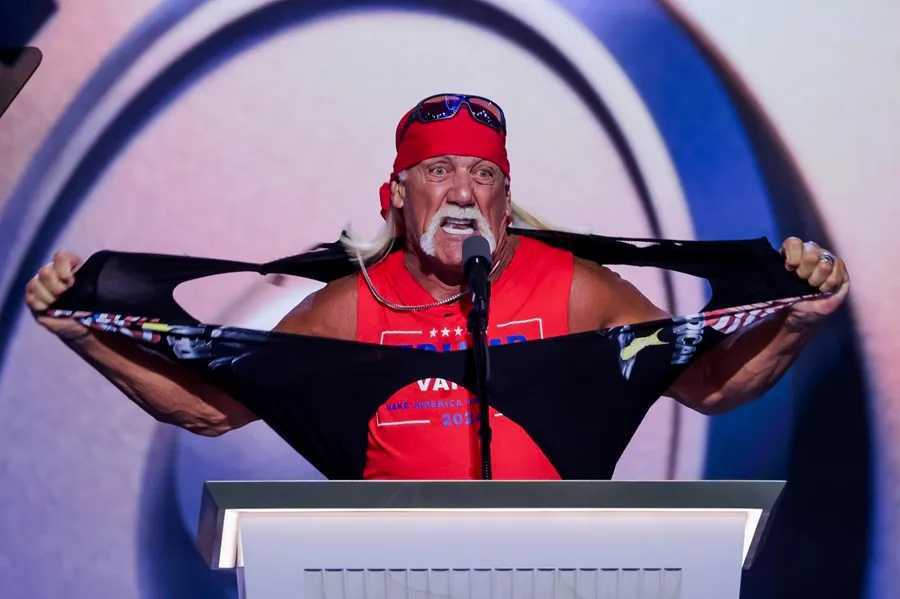 Hulk Hogan Endosa su apoyo a Donald Trump en la Convención Nacional Republicana