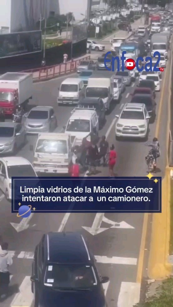 Incidente en Avenida Máximo Gómez: Intento de Ataque a Camionero por Negarse a Limpia Vidrios
