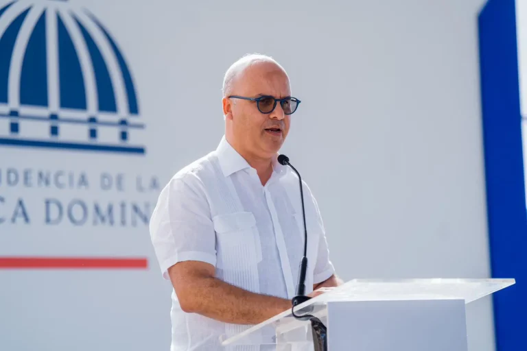 El Presidente Abinader Designa a Igor Rodríguez como Director del IDAC
