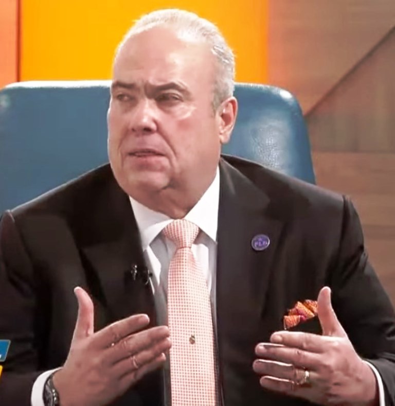 Charles Mariotti critica al Gobierno del PRM como una "Kakistocracia" y denuncia gastos excesivos y carestía