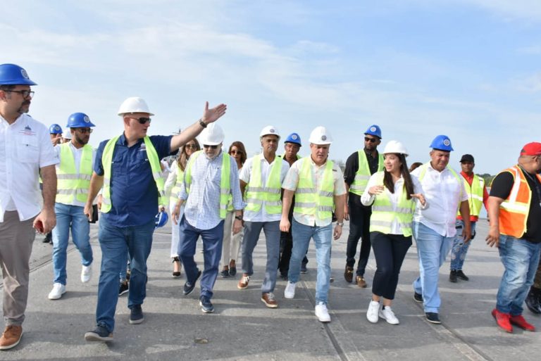 Inversiones Históricas: Puerto de Manzanillo Supera los 2,623 Millones de Dólares
