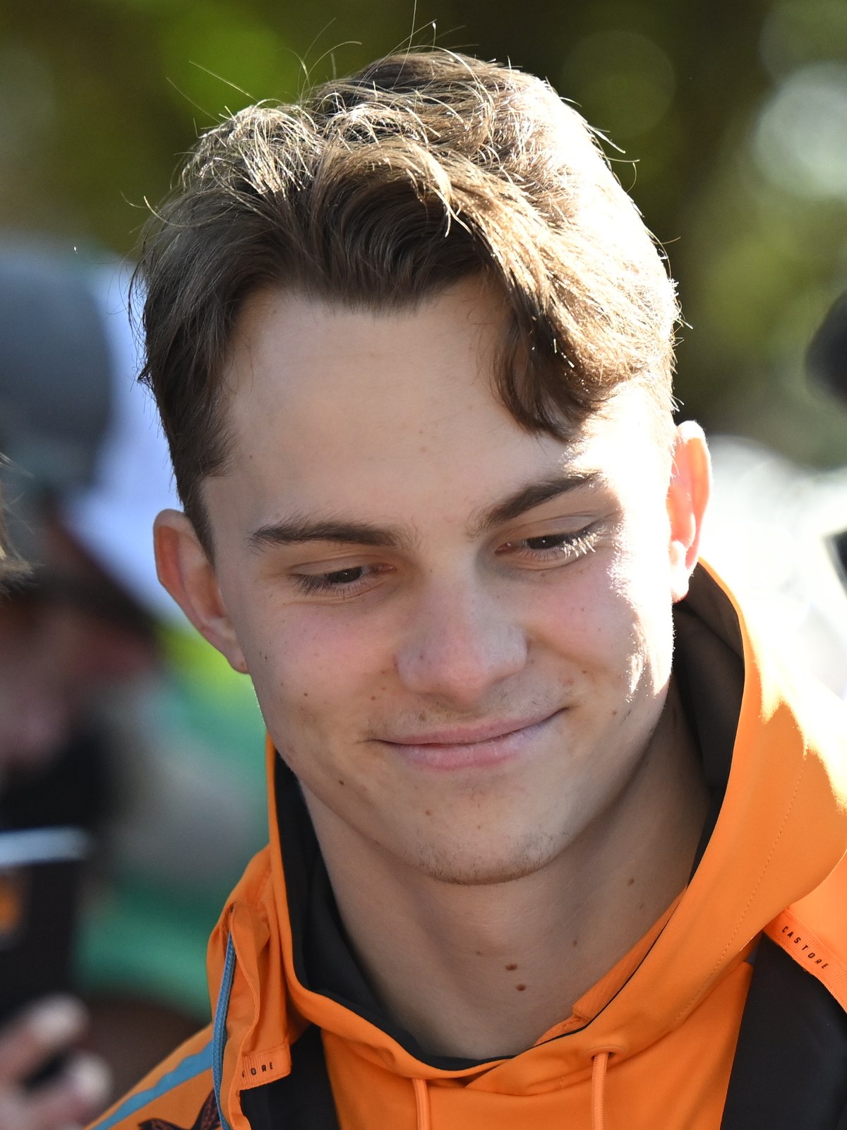 Piastri Triunfa en Azerbaiyán con Audaz Maniobra y Pérez Sufre Accidente en la Penúltima Vuelta