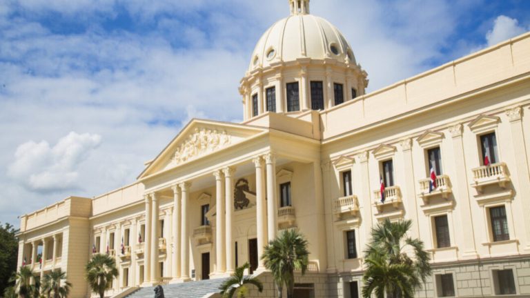 Gobierno atento al conflicto en Ormuz por posible impacto en combustibles