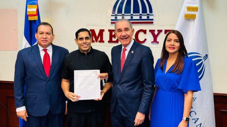 MESCyT presenta Diagnóstico Evaluativo de Escuelas de Odontología en República Dominicana