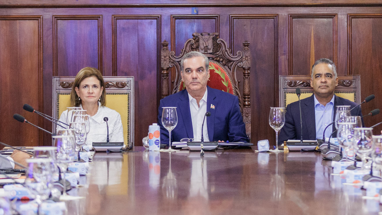 Presidente Abinader y Vicepresidenta Peña lideran primera reunión para diseñar Presupuesto General del Estado 2025