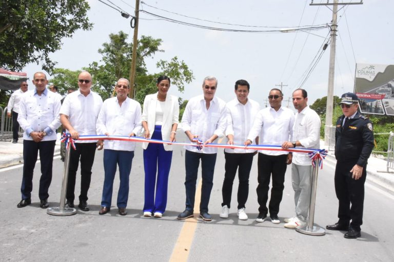 Gabinete de Turismo entrega la vía Domingo Maíz en Punta Cana tras inversión de RD$135 millones