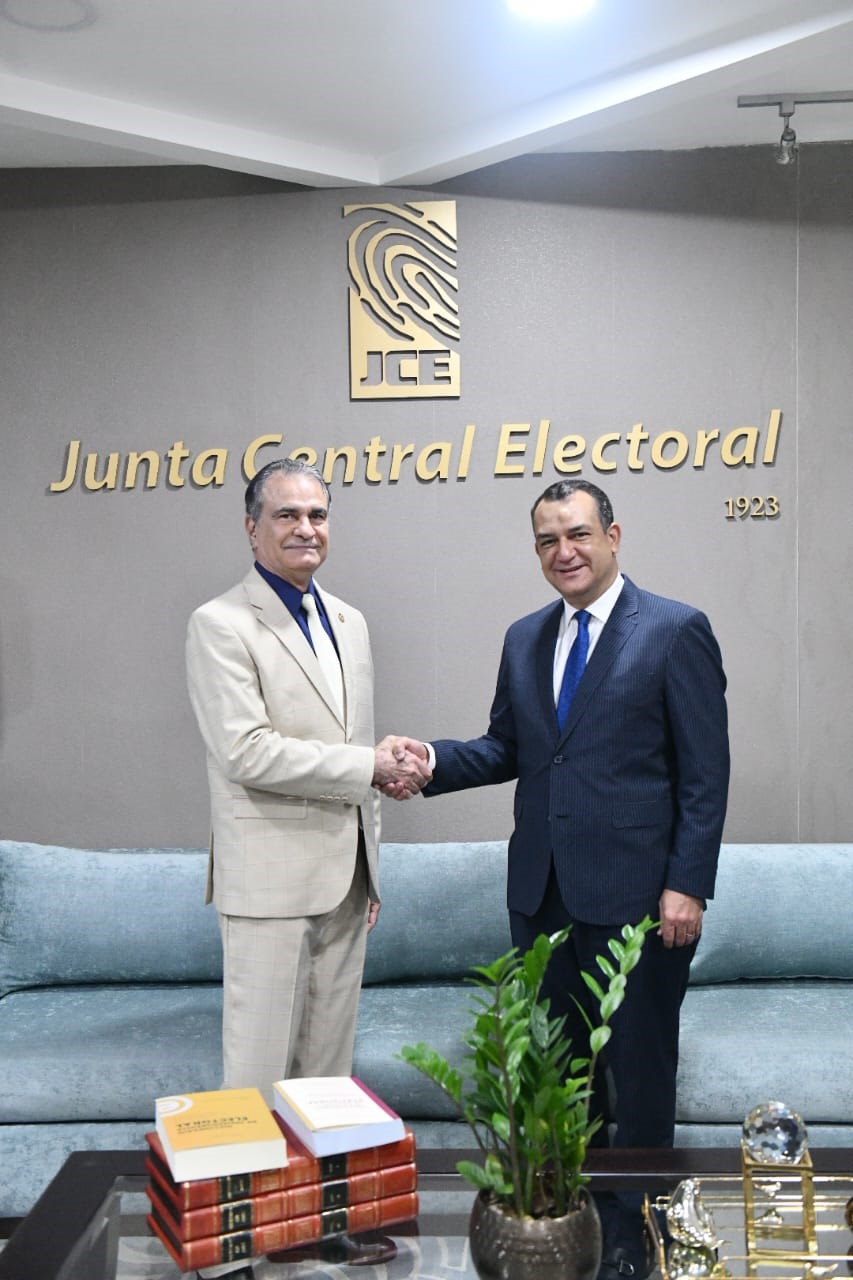 Presidentes de la JCE y del TSE Evalúan Trabajos del Último Proceso Electoral